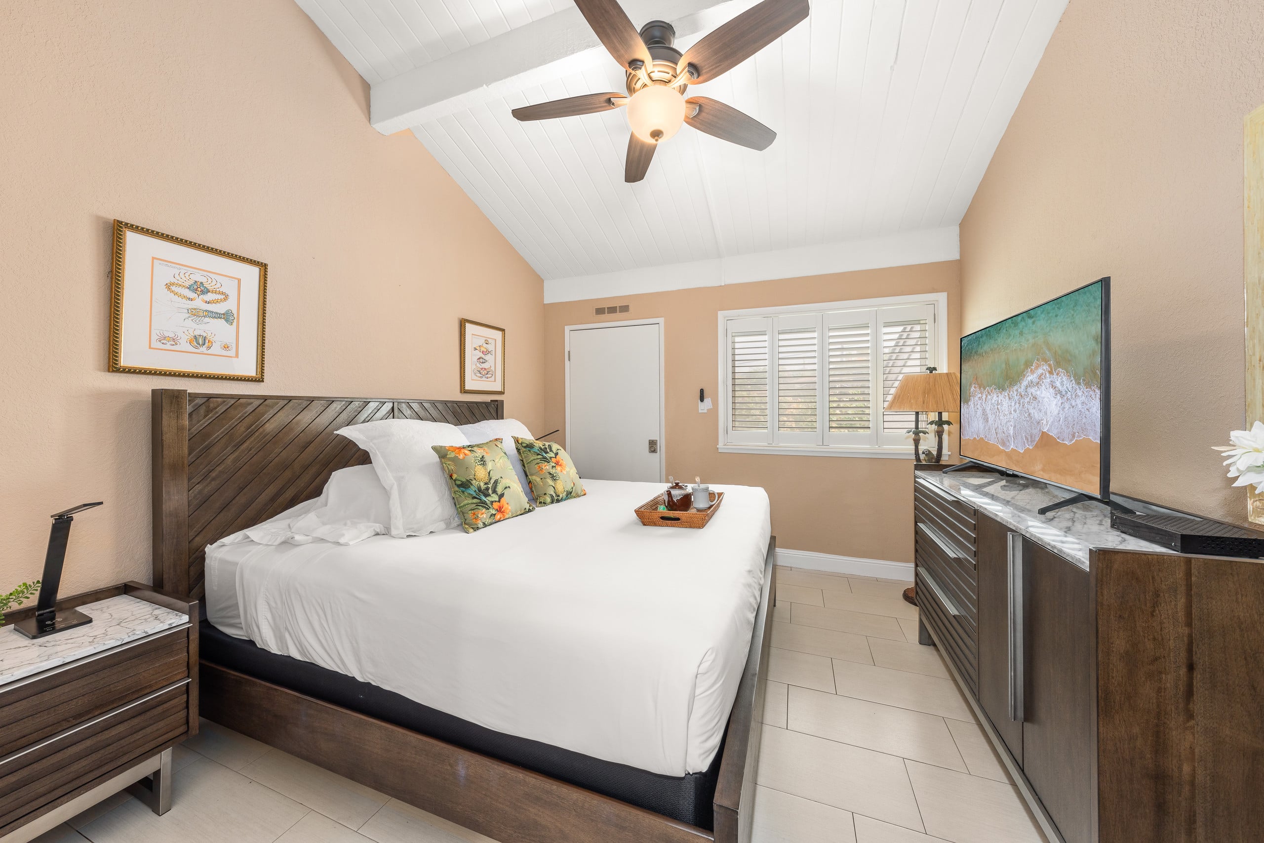 Condo in Lahaina · ★4.87 · 2 bedrooms · 3 beds · 2 baths - Image 13