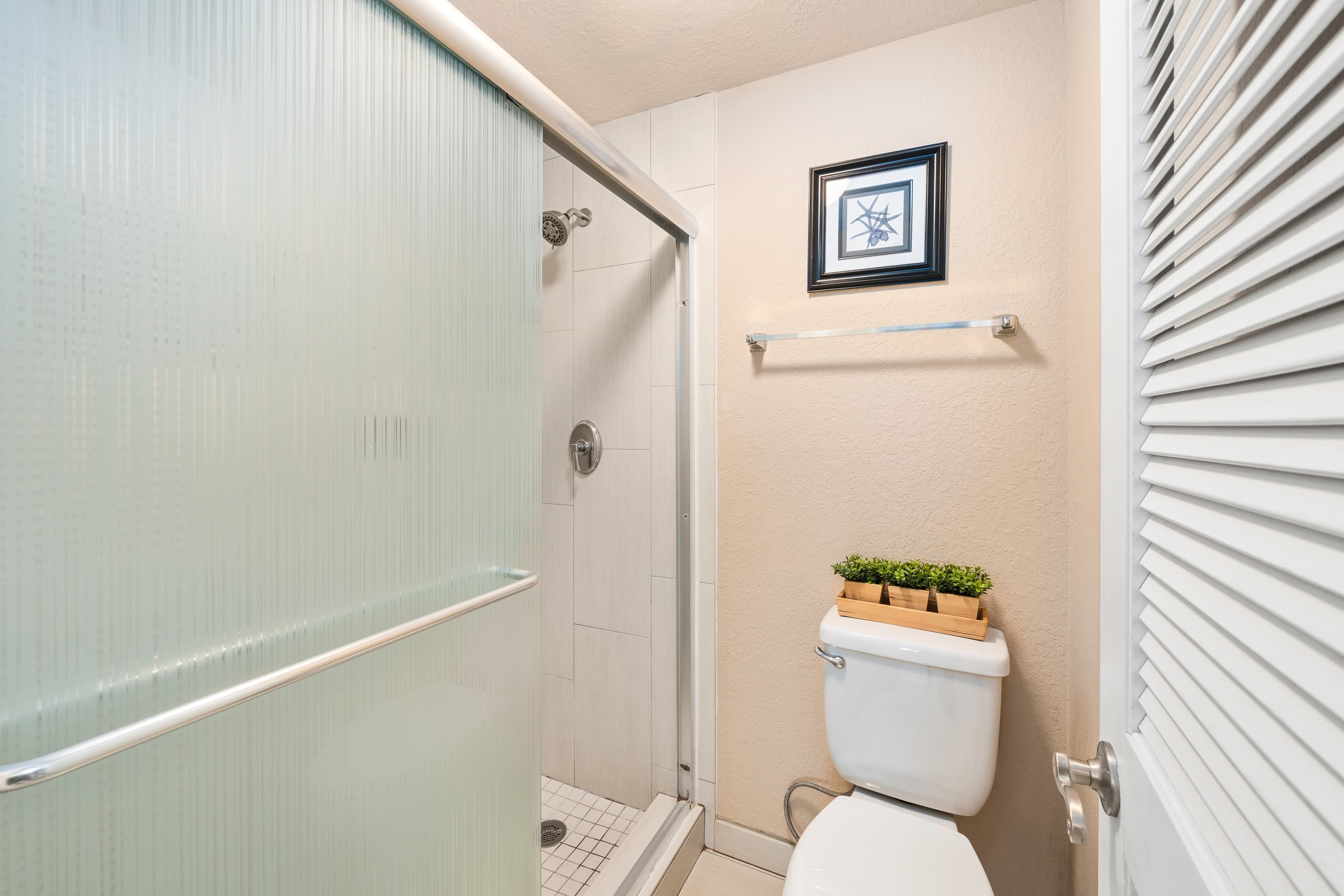 Condo in Lahaina · ★4.87 · 2 bedrooms · 3 beds · 2 baths - Image 21