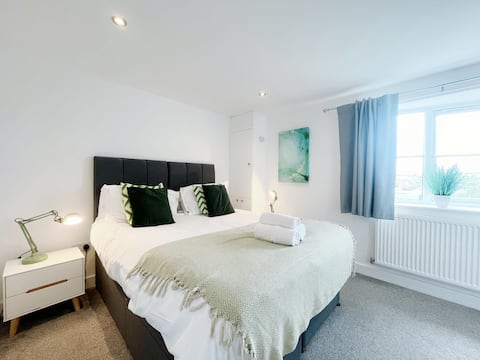 Successful Airbnb property: Anstey Heights - Apartment 10 - Hopewell in Easton