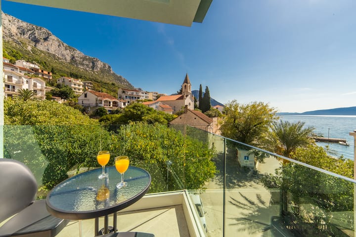 90 M² Apartamento ∙ 2 Habitaciones ∙ 7 Huéspedes - Brist
