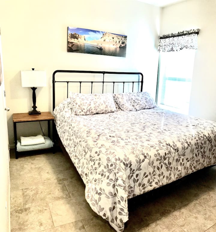 Chumba cha kulala cha 2 aina ya ACH King