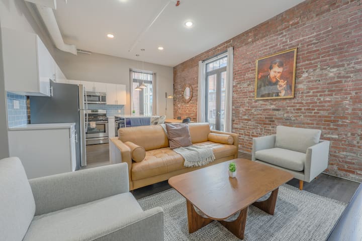 Monthly Discounts -Fully Furnished 4br, 2ba Loft