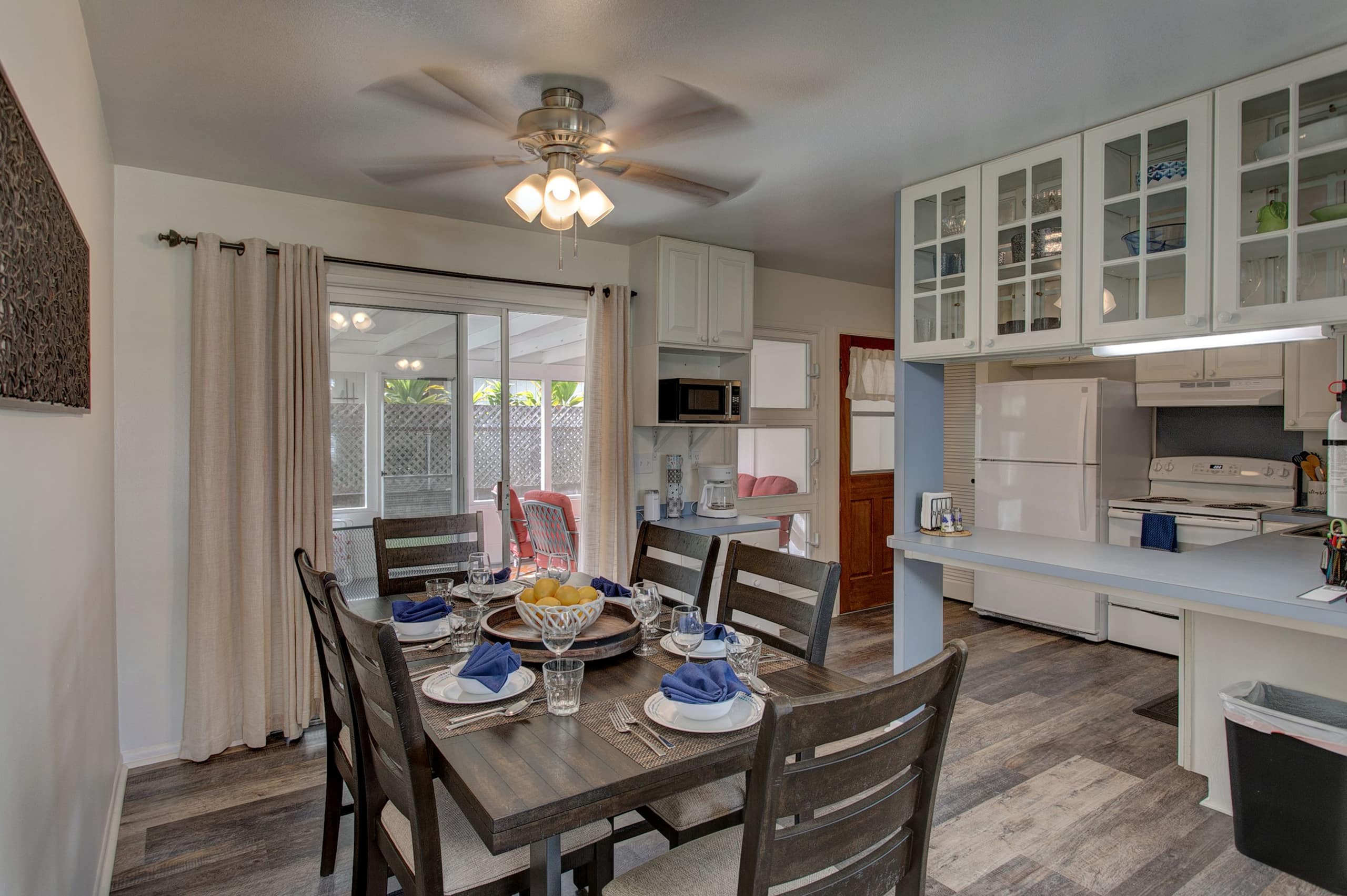 Home in Hilo · ★4.7 · 3 bedrooms · 3 beds · 2 shared baths - Image 6