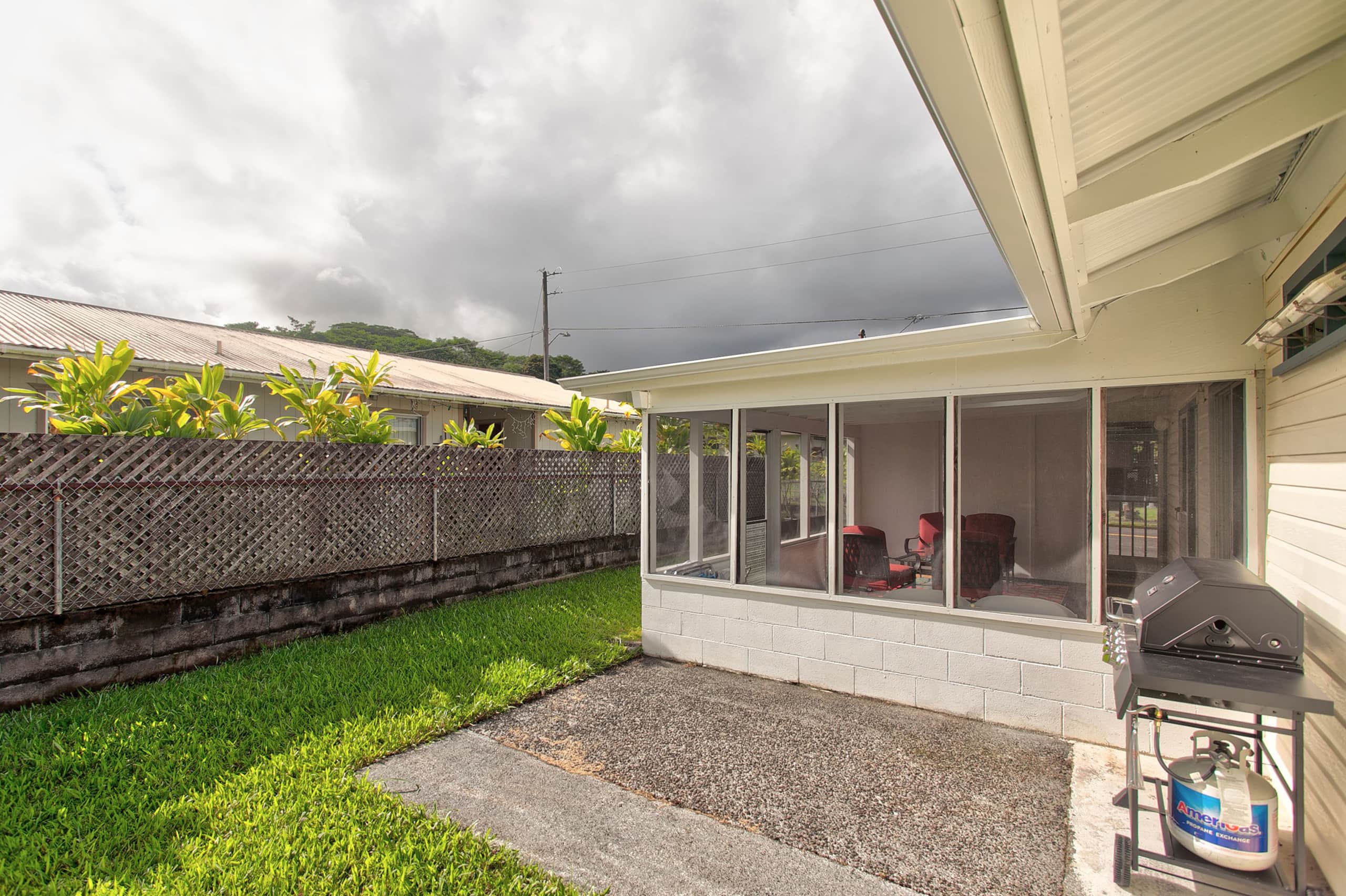 Home in Hilo · ★4.7 · 3 bedrooms · 3 beds · 2 shared baths - Image 20