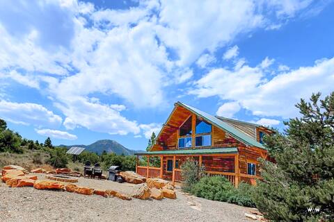 W-W: Canyon View Cabin, An Epic Family Retreat