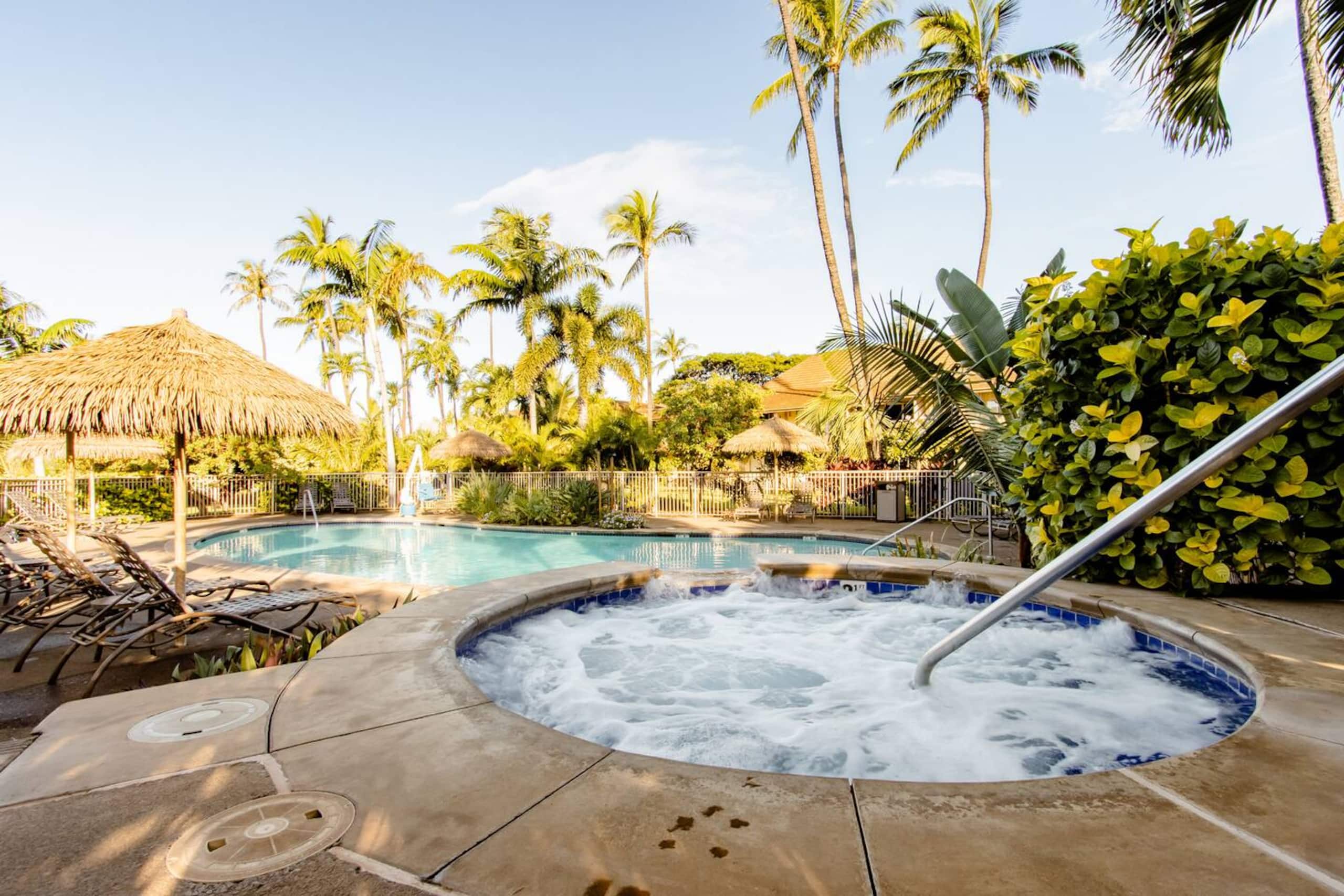 Steps to Kaanapali Beach, garden studio, king bed - Photo 35