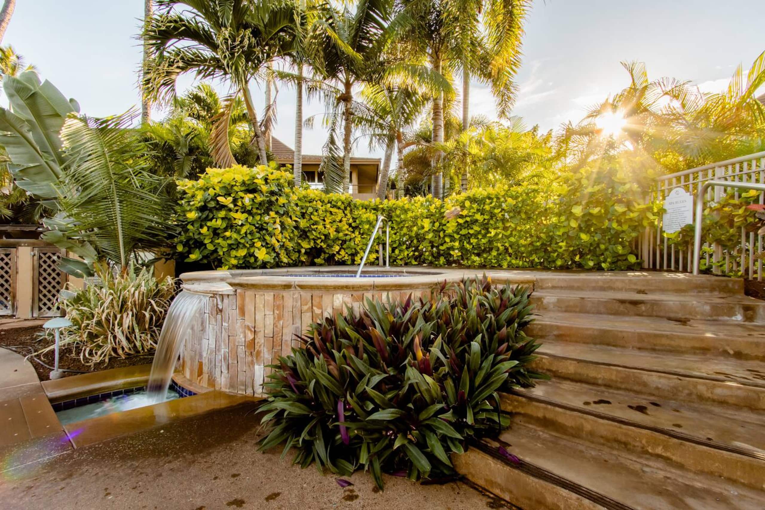 Steps to Kaanapali Beach, garden studio, king bed - Photo 32