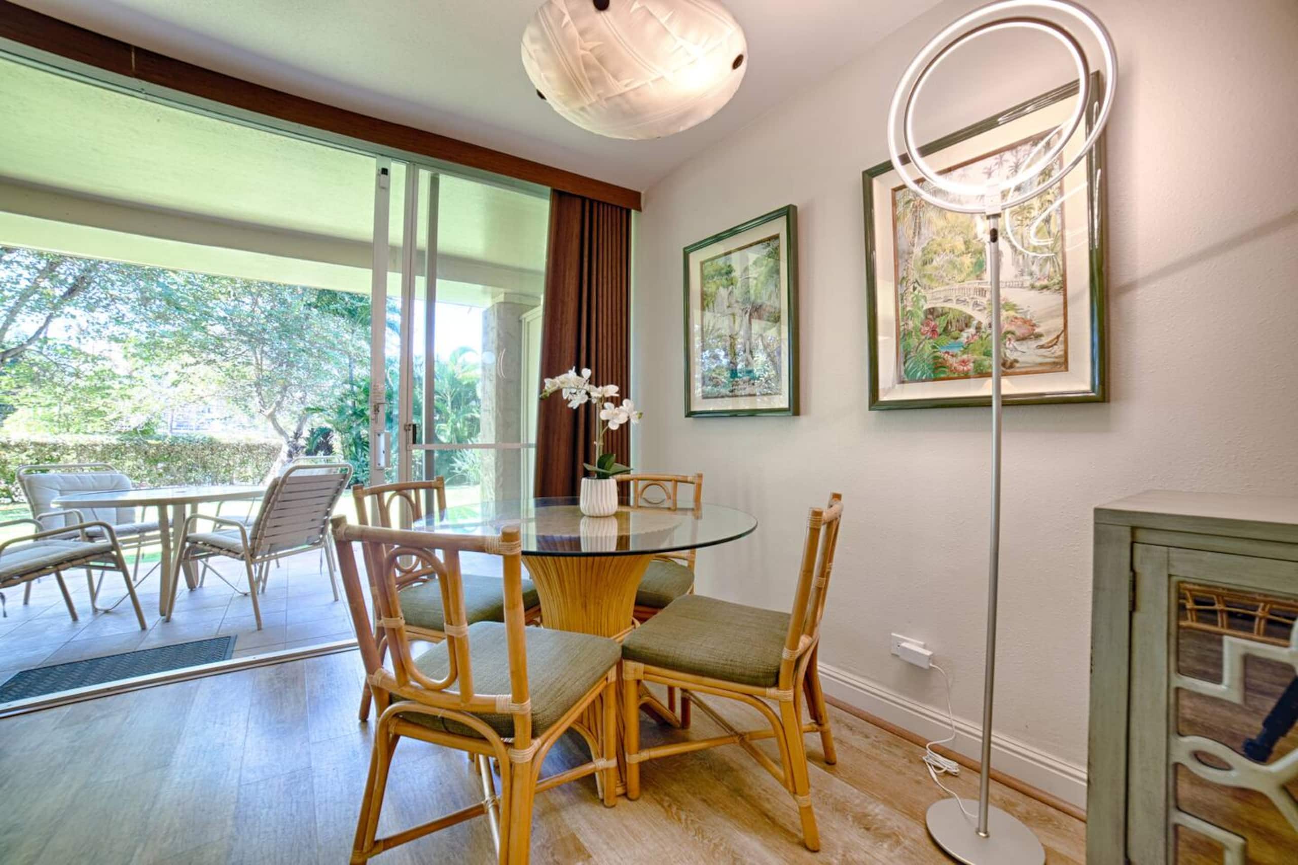Steps to Kaanapali Beach, garden studio, king bed - Photo 18