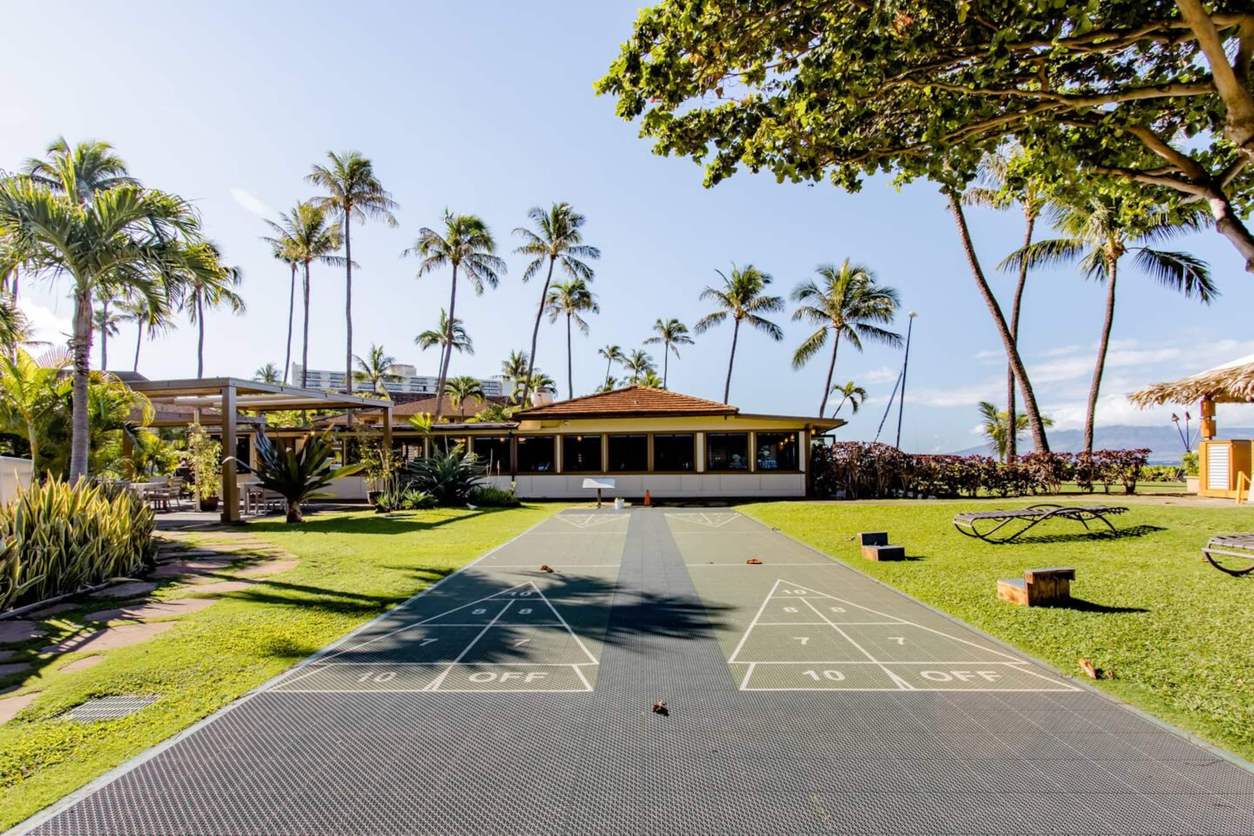 Steps to Kaanapali Beach, garden studio, king bed - Photo 41