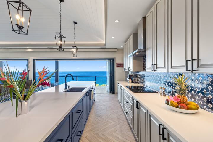 Amazing 4BR Home w/Pool, Ocean and Sunset Views! gallery image 2