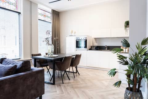 XXL loft with bath located Stadsvilla