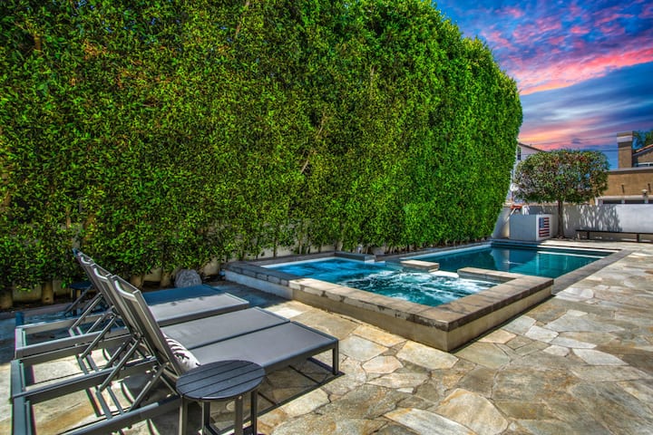 Ocean Views / 2min Walk To Beach / Private Pool