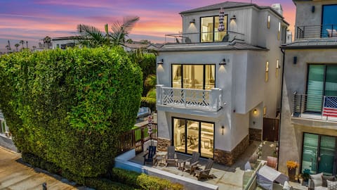 Ocean Views / 2 Min Walk To Beach / Private Pool