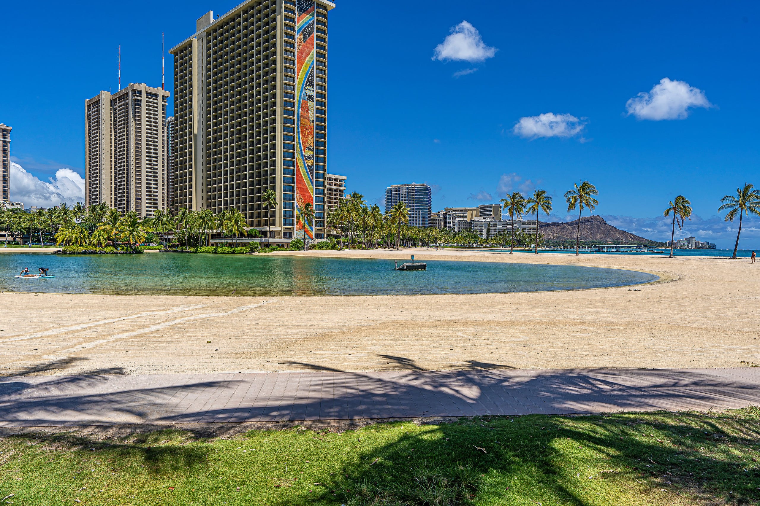 Condo in Honolulu · ★4.65 · 2 bedrooms · 3 beds · 2 private baths - Image 26