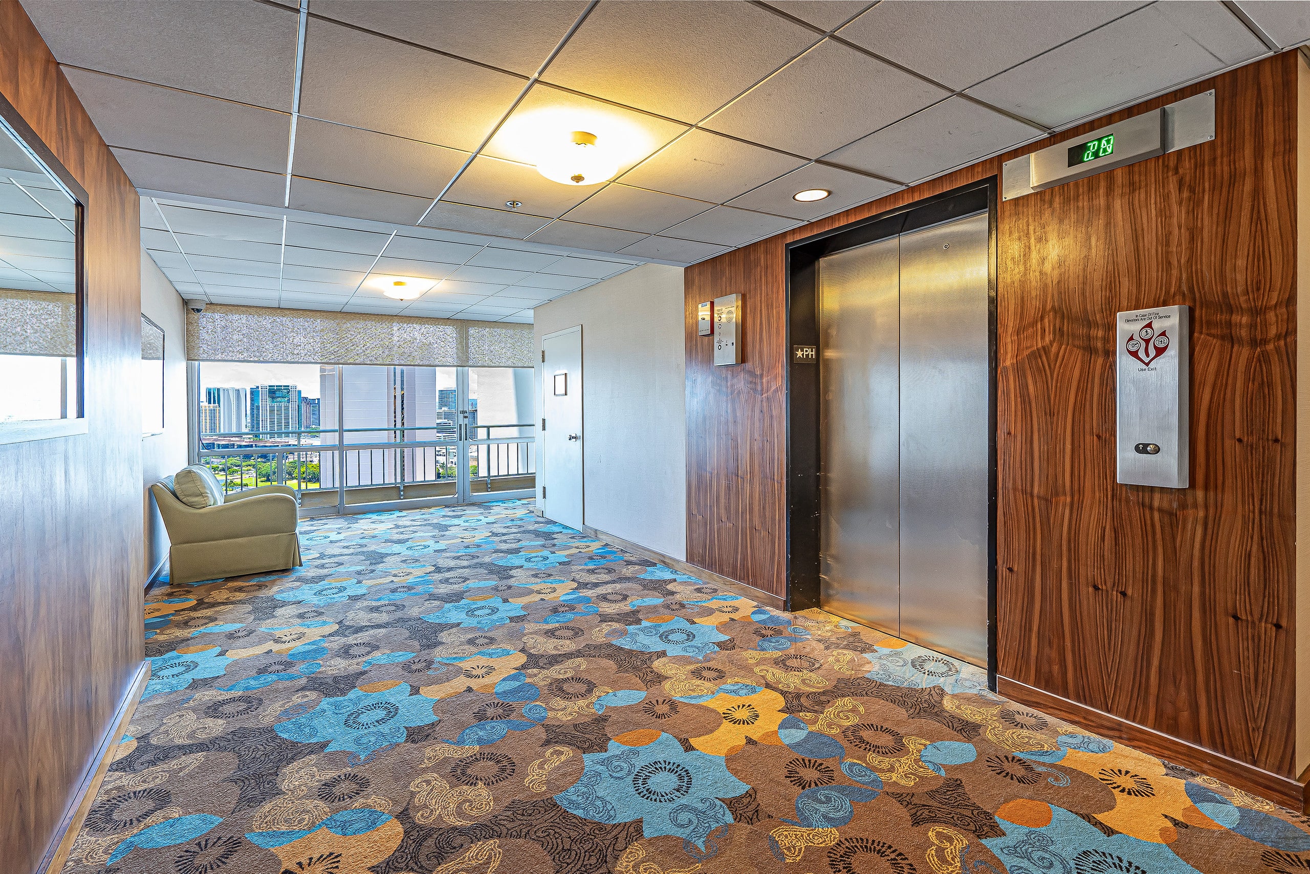 Condo in Honolulu · ★4.65 · 2 bedrooms · 3 beds · 2 private baths - Image 32