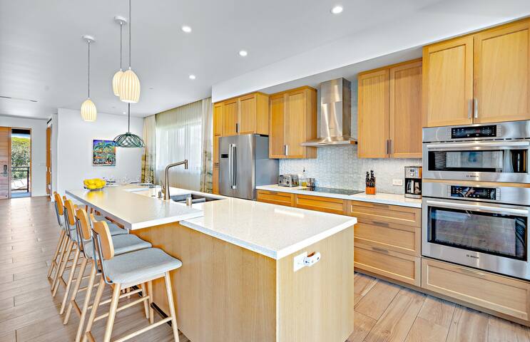 Maui Resort Rentals: Luana Garden Villas 16C gallery image 4