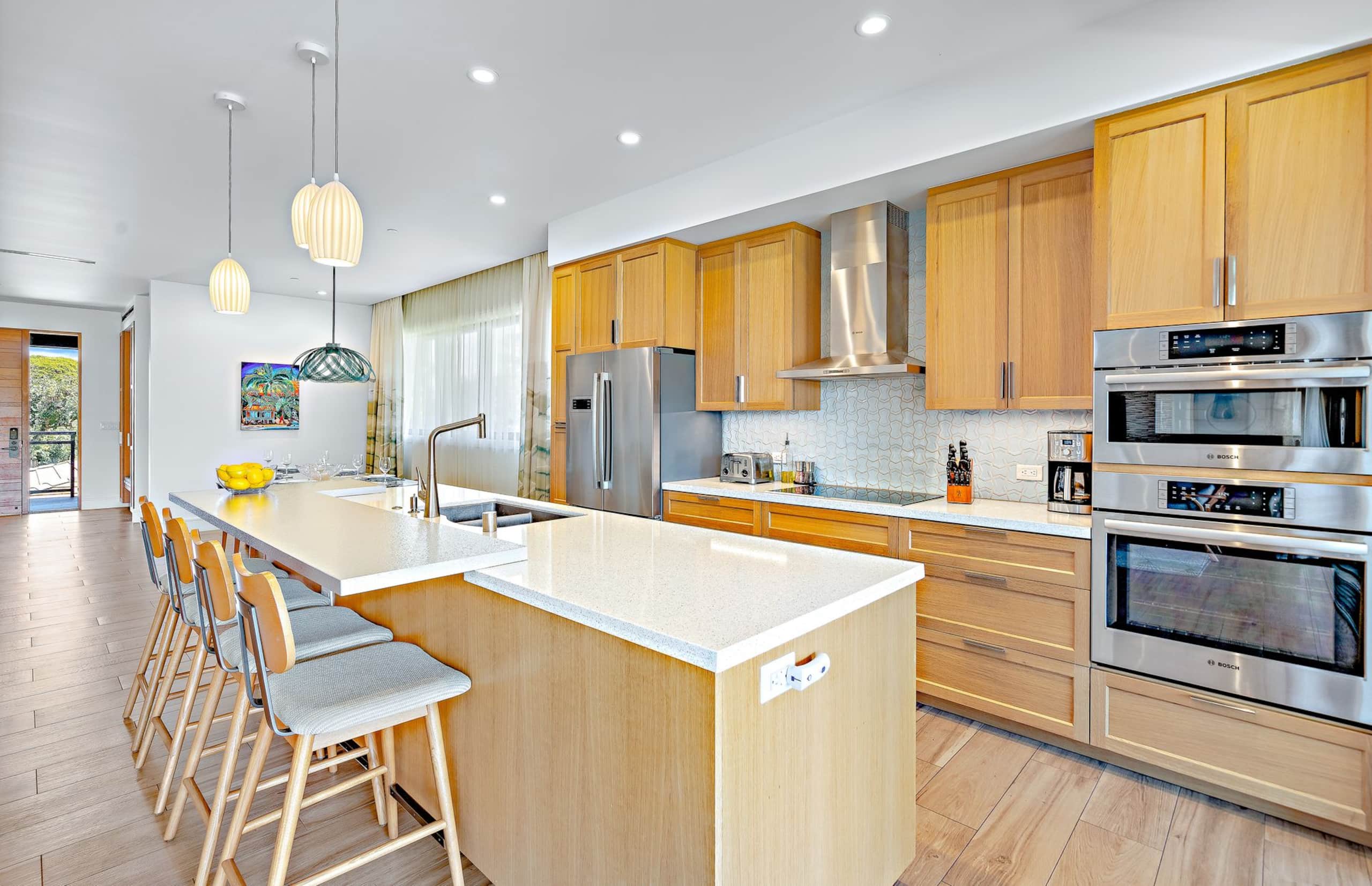 Condo in Lahaina · ★5.0 · 3 bedrooms · 4 beds · 3 baths - Image 4