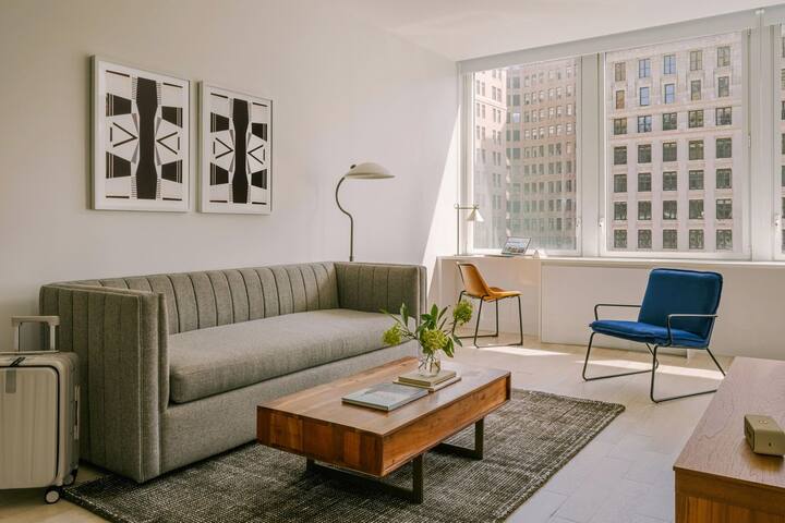 Sonder Battery Park | 2BR Apartment w/ Park View
