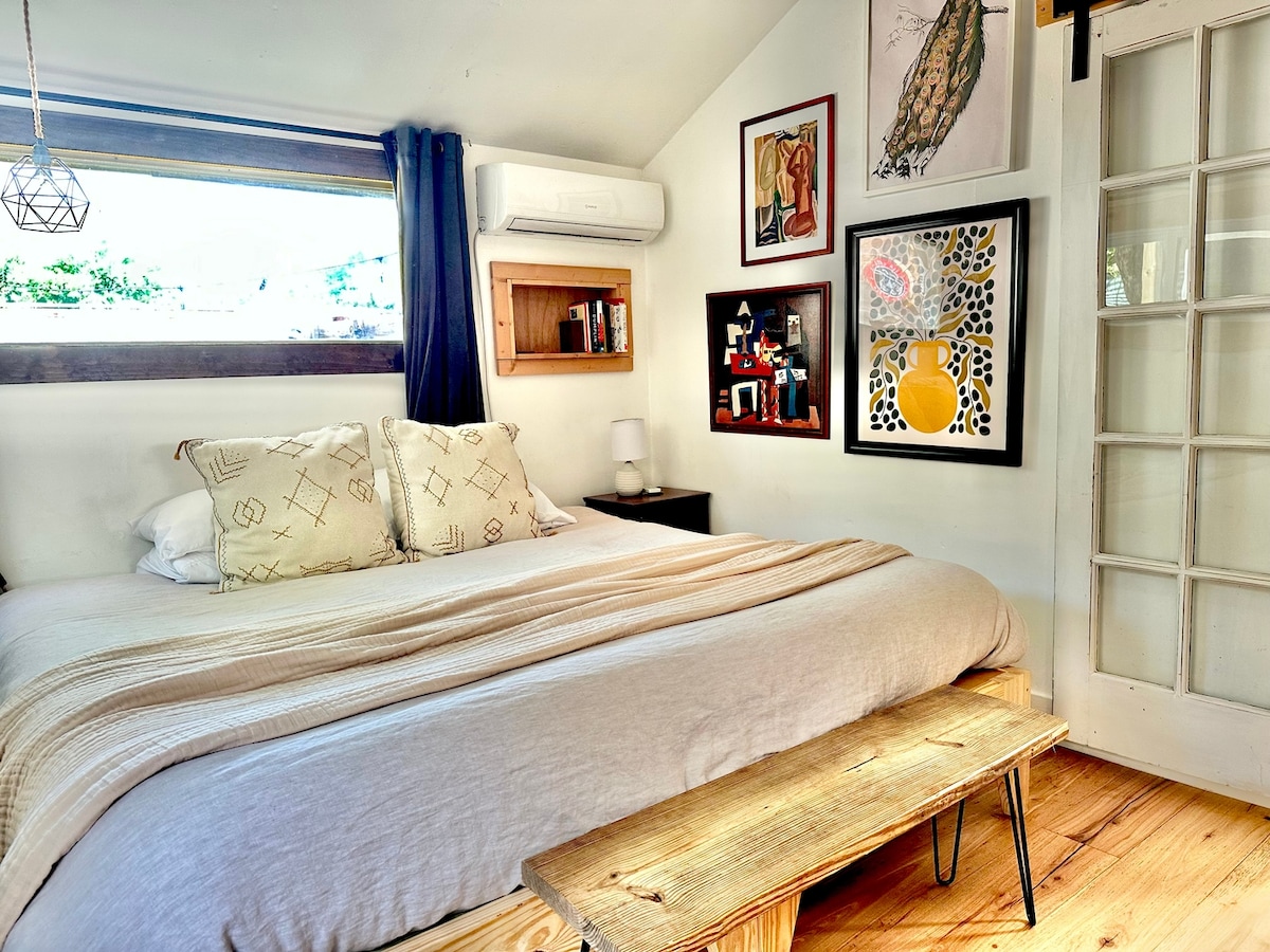Cozy East Cottage EV Charger | Free Bikes