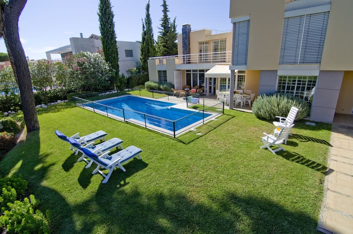 Seashell Property Management managed Airbnb listing 3