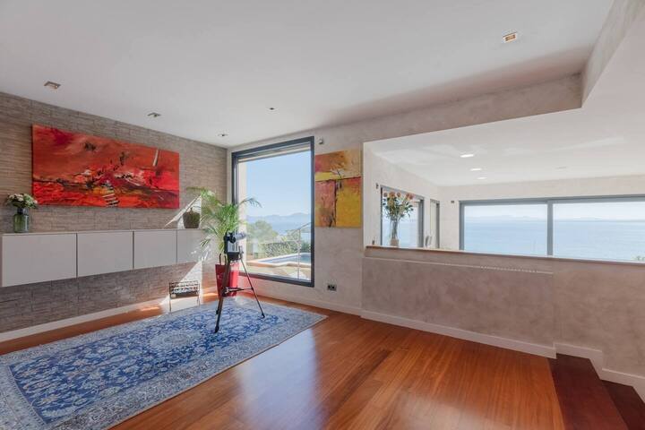 Villa Ca Na Bruixa,con piscina y vistas al mar gallery image 5