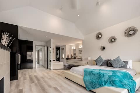 Spa Inspired w/ Hot Tub, Games Room/Entertainment