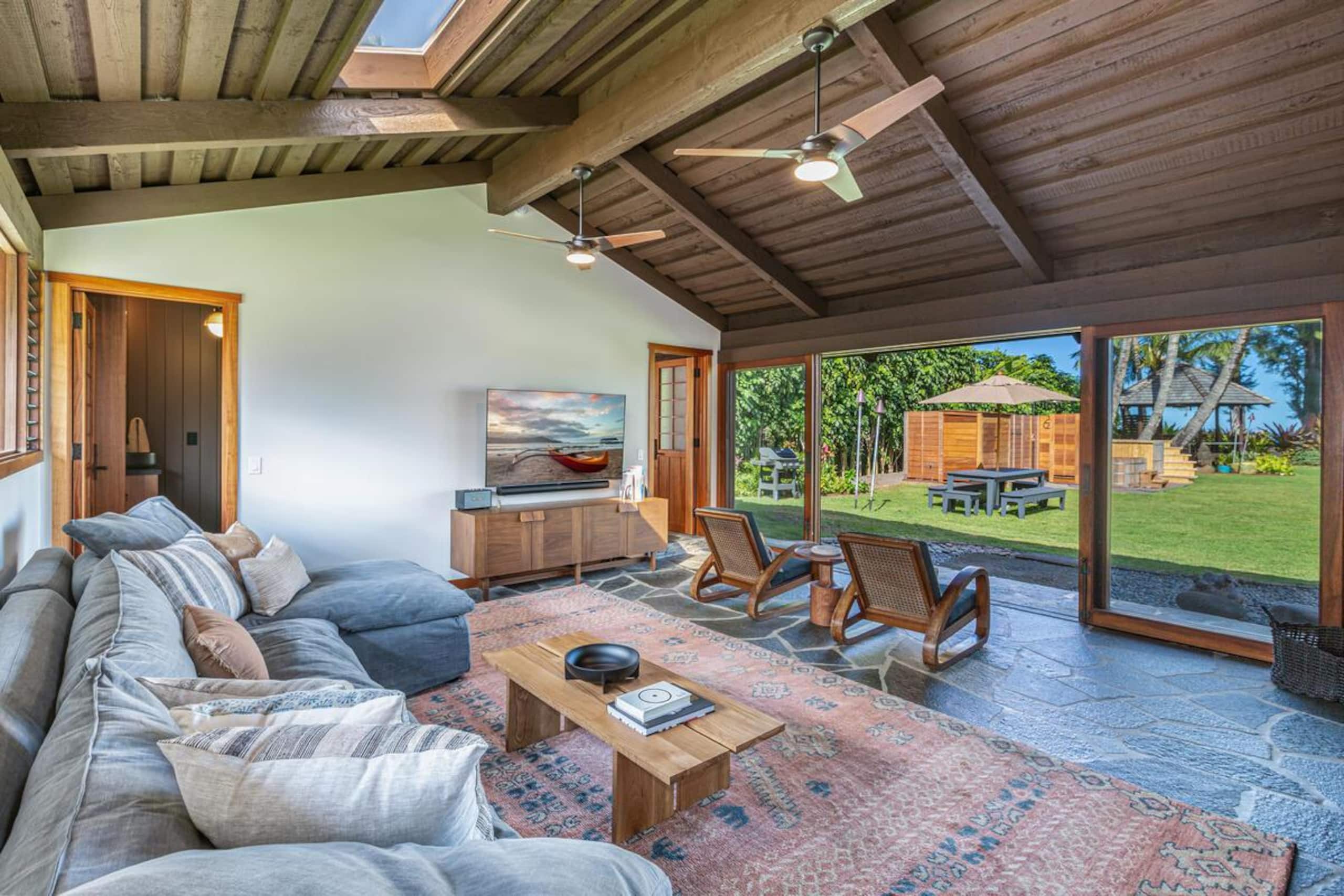 Home in Hanalei · ★5.0 · 2 bedrooms · 4 beds · 2 baths - Image 7