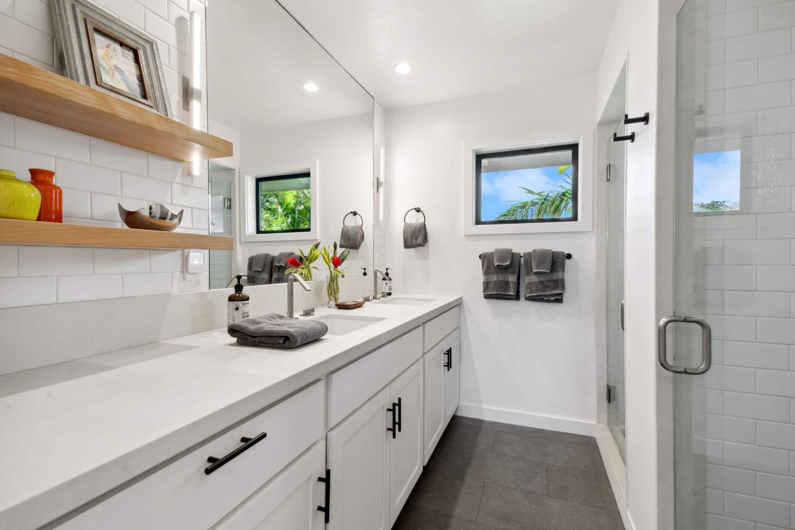 Home in Hanalei · ★4.83 · 5 bedrooms · 6 beds · 4.5 baths - Image 27