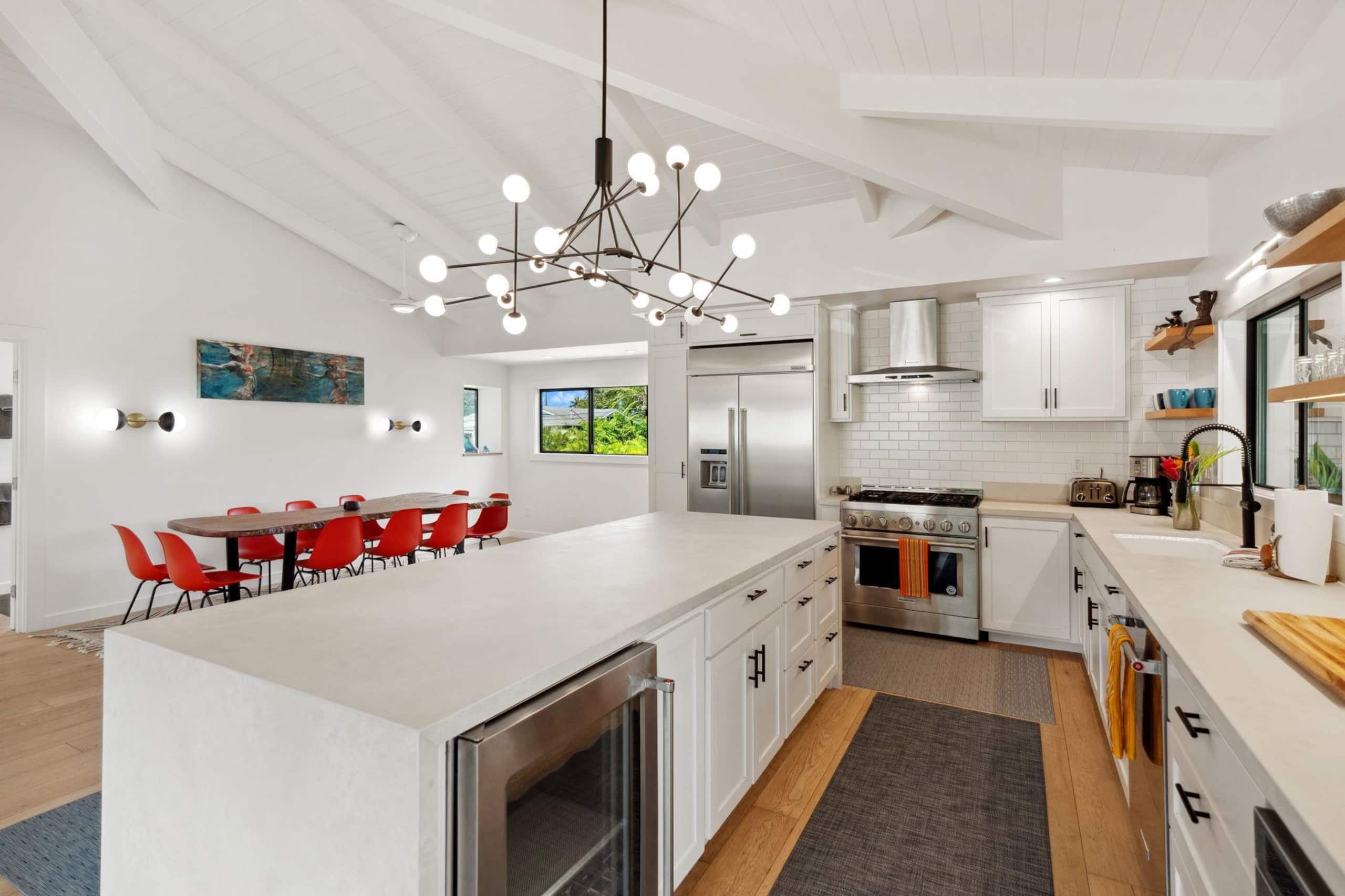 Home in Hanalei · ★4.83 · 5 bedrooms · 6 beds · 4.5 baths - Image 12