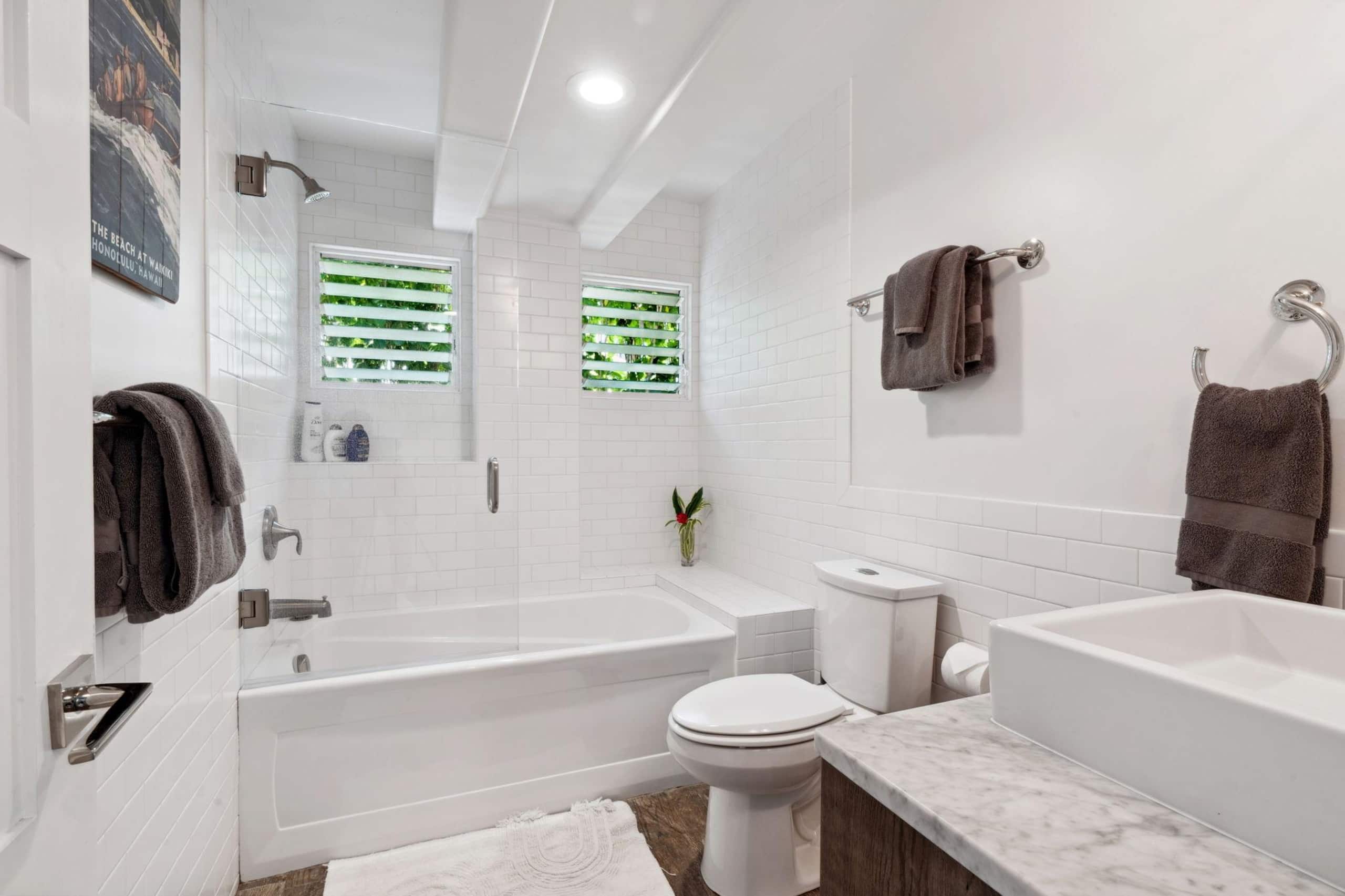 Home in Hanalei · ★4.83 · 5 bedrooms · 6 beds · 4.5 baths - Image 41