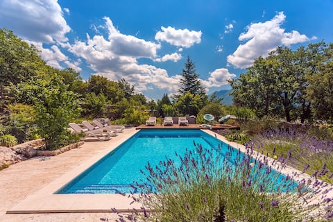 Popular Airbnb listing: Villa Tajina Kuca with heated pool in Podgrađe