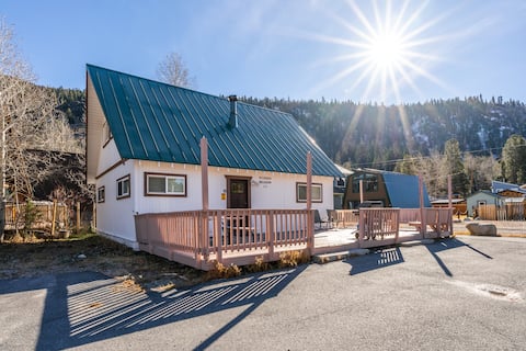 Hidden Meadow Cabin-June Lake, CA