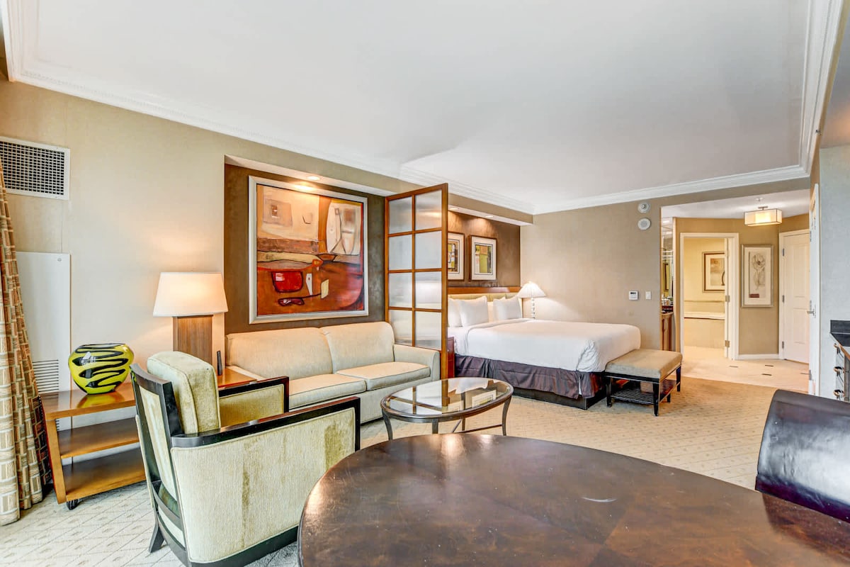 ●M.G.M. GRAN MGM Grand Hotel & Casino- Deluxe Las Vegas, NV Hotels- GDS