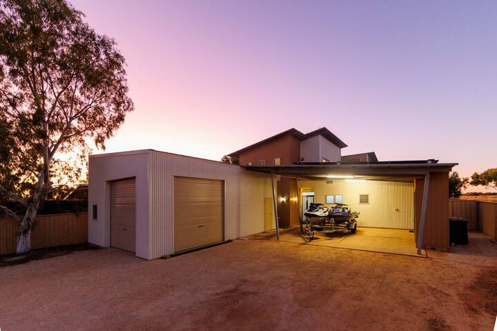 Ningaloo – Just a stroll from Exmouth’s town beach gallery image 3