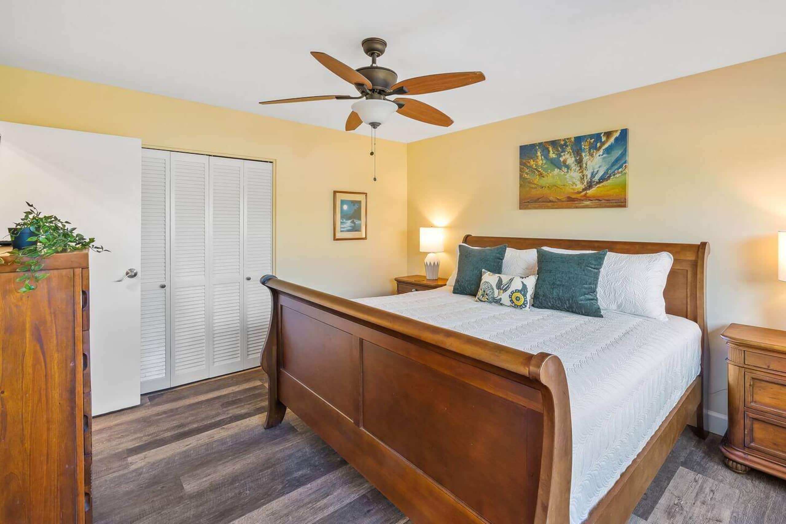 Condo in Princeville · ★4.94 · 2 bedrooms · 2 beds · 2 private baths - Image 17