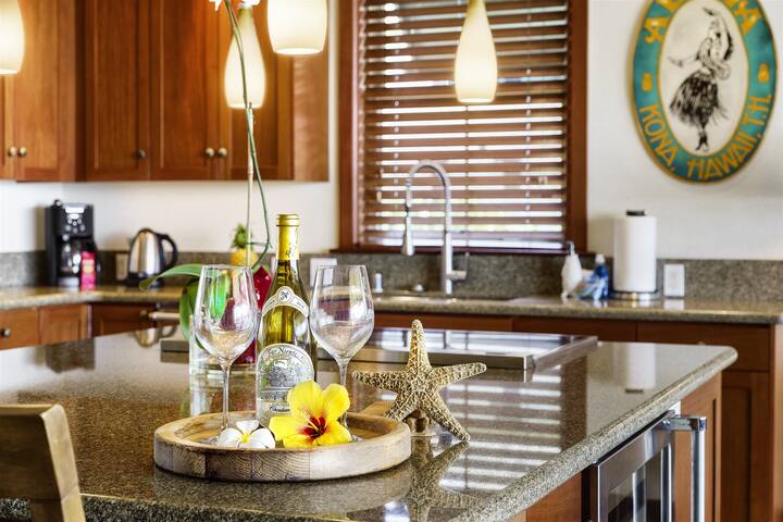 Kolea 10B (3/3.5) ~ Never Before Rented Ocean View gallery image 2