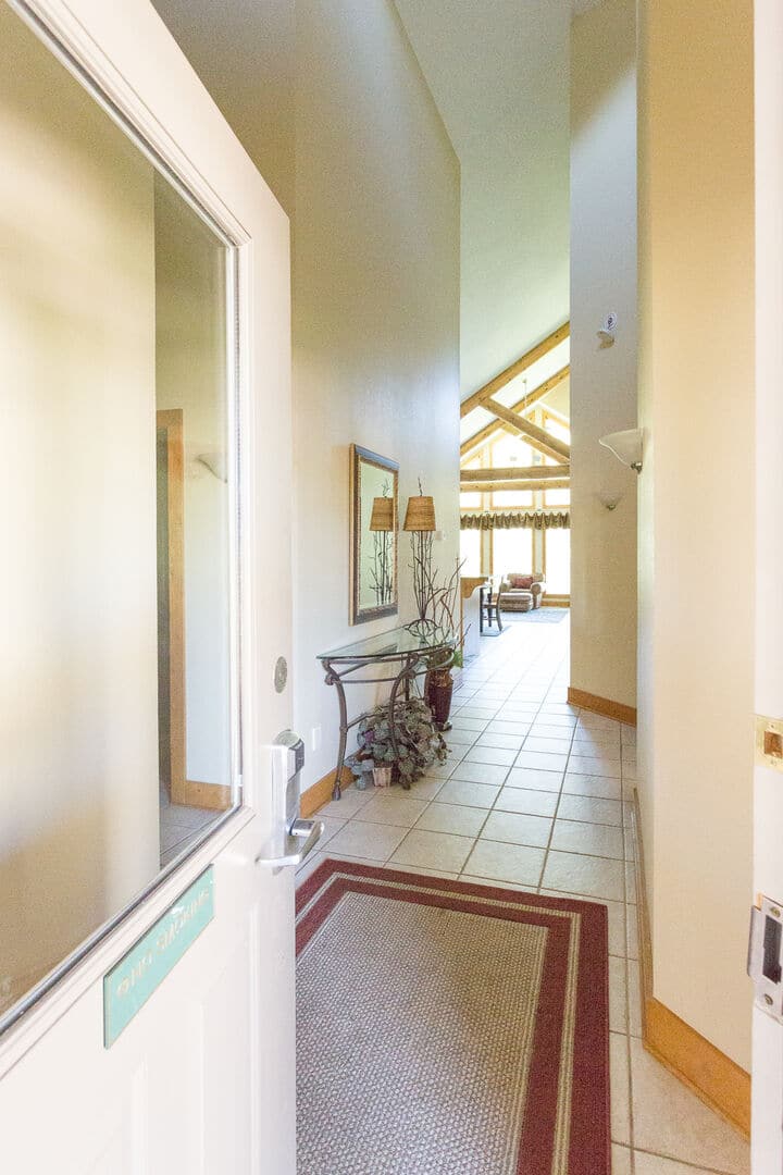 Spacious Condo w/ Firepit, Boat Rentals Gull Lake