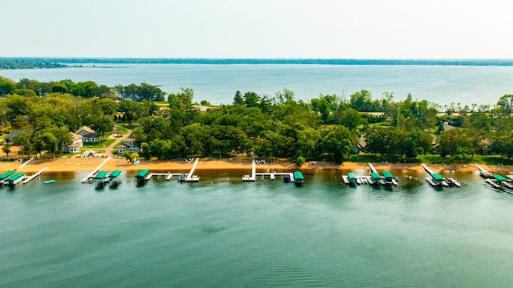 Relaxing Lakefront Paradise Amazing View Gull Lake