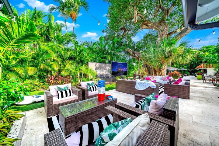 #1 Beach Estate Las Olas Beach Best Location gallery image 5