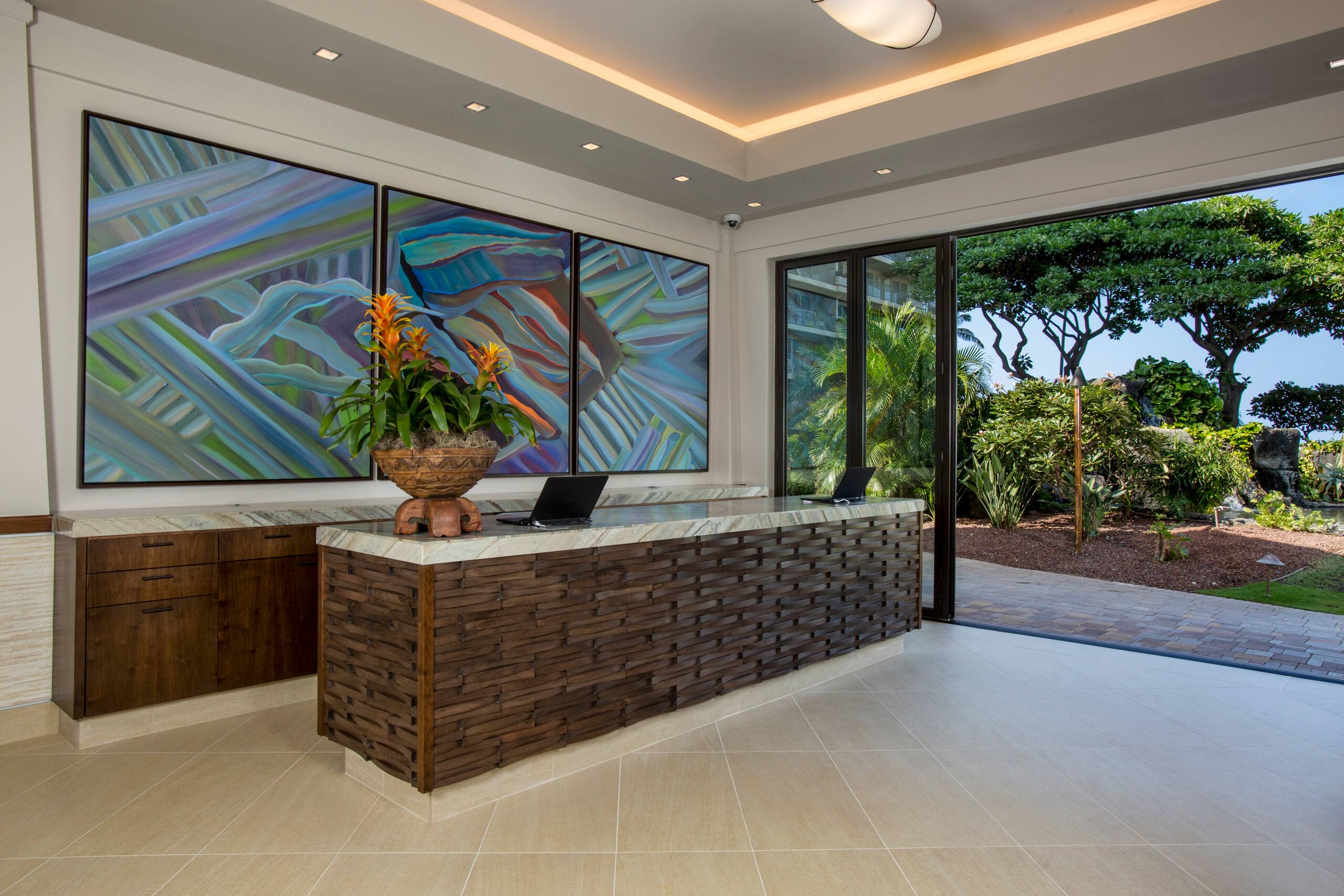 Condo in Lahaina · ★4.83 · 1 bedroom · 2 beds · 2 baths - Image 38