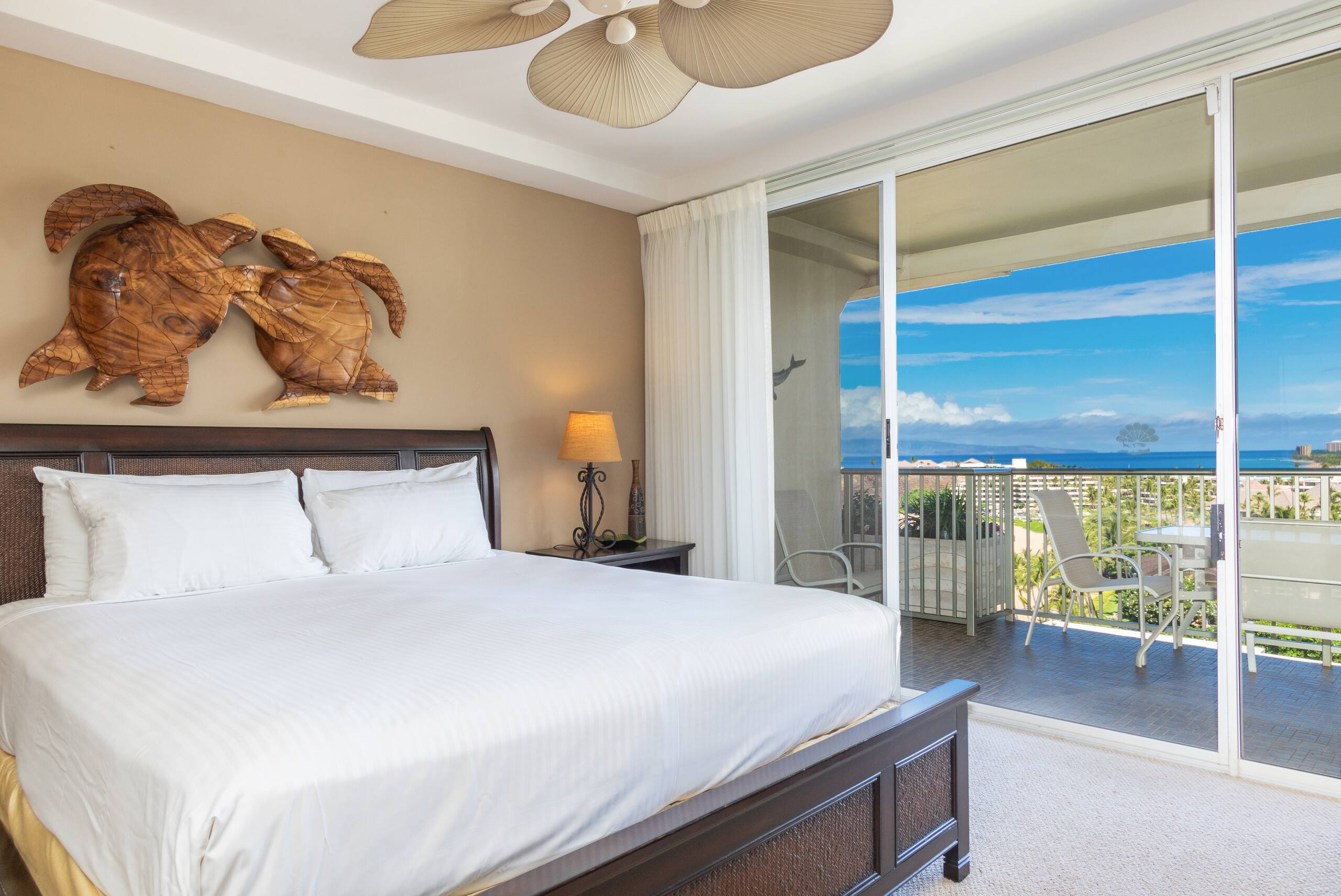 Condo in Lahaina · ★4.83 · 1 bedroom · 2 beds · 2 baths - Image 20