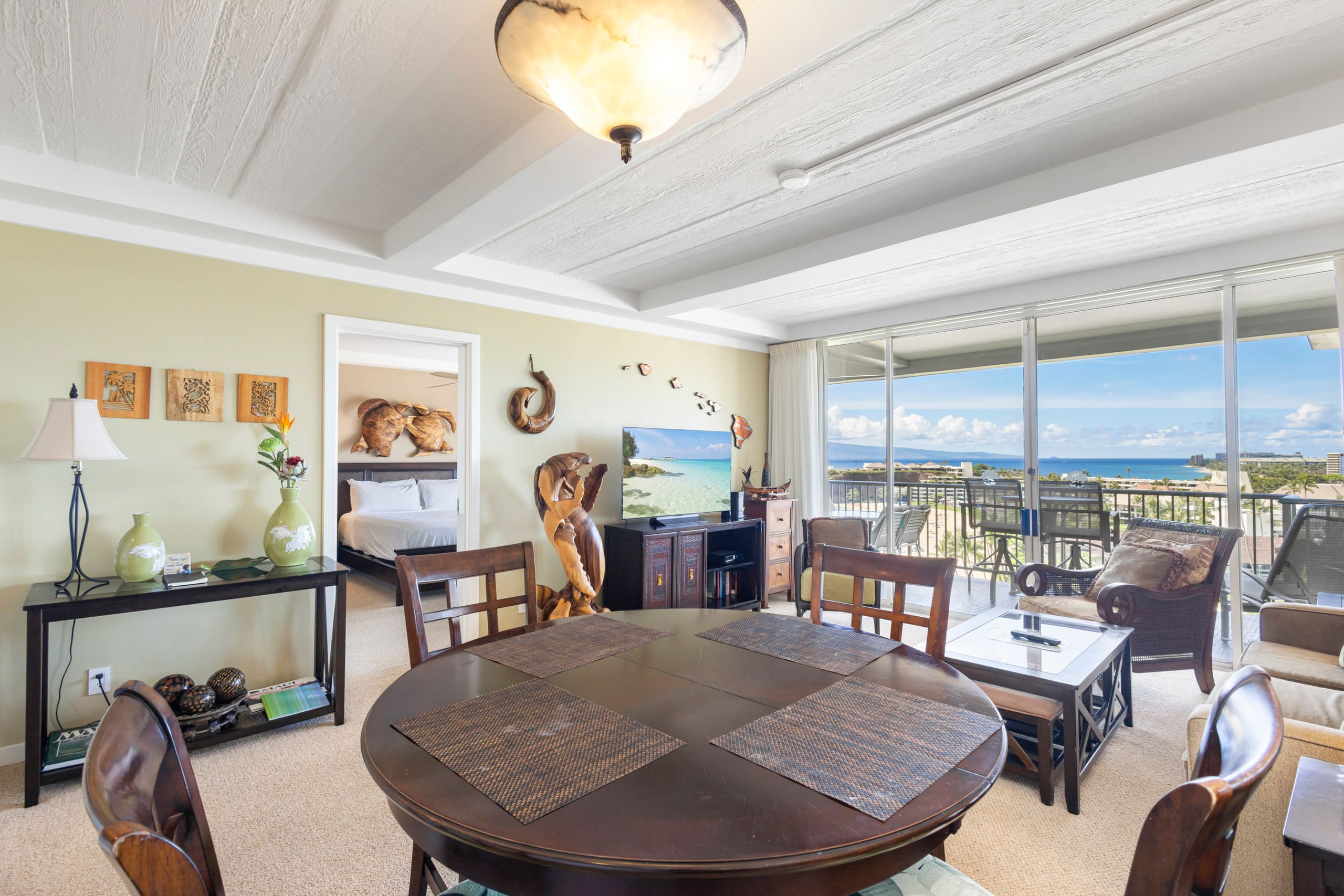 Condo in Lahaina · ★4.83 · 1 bedroom · 2 beds · 2 baths - Image 10