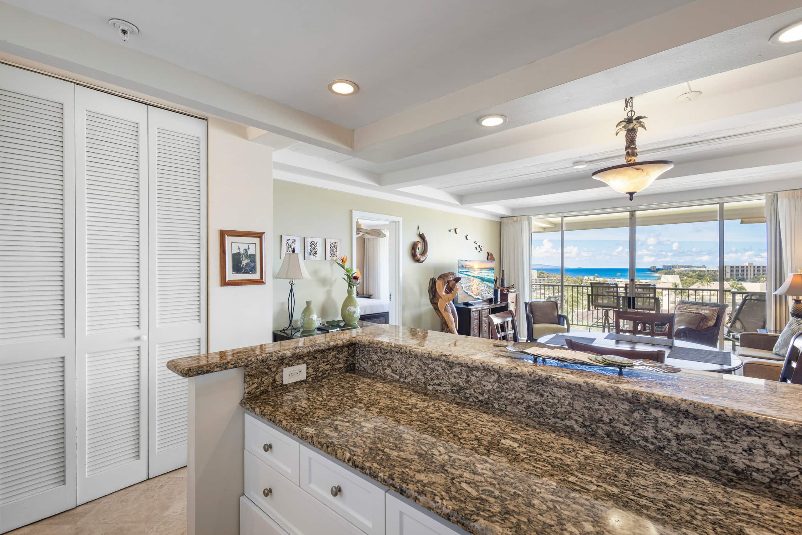 Condo in Lahaina · ★4.83 · 1 bedroom · 2 beds · 2 baths - Image 13