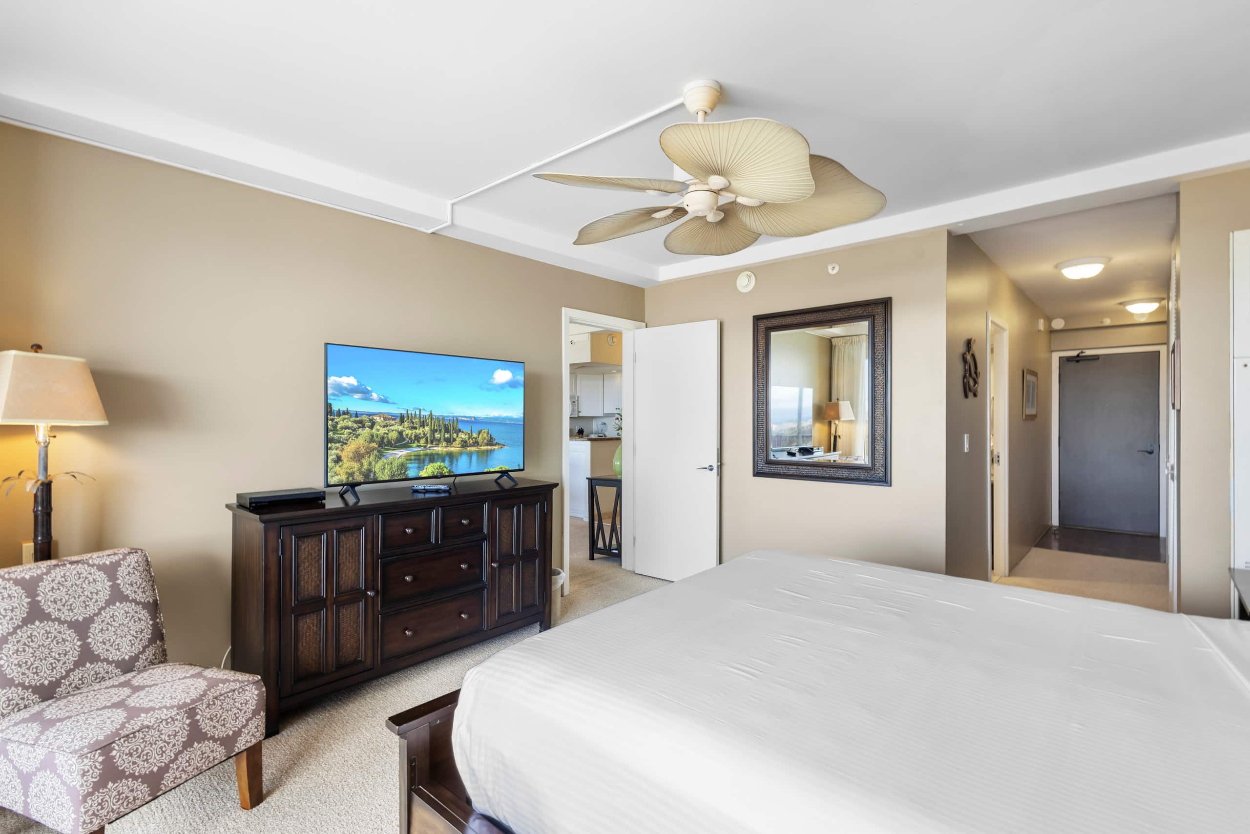 Condo in Lahaina · ★4.83 · 1 bedroom · 2 beds · 2 baths - Image 19
