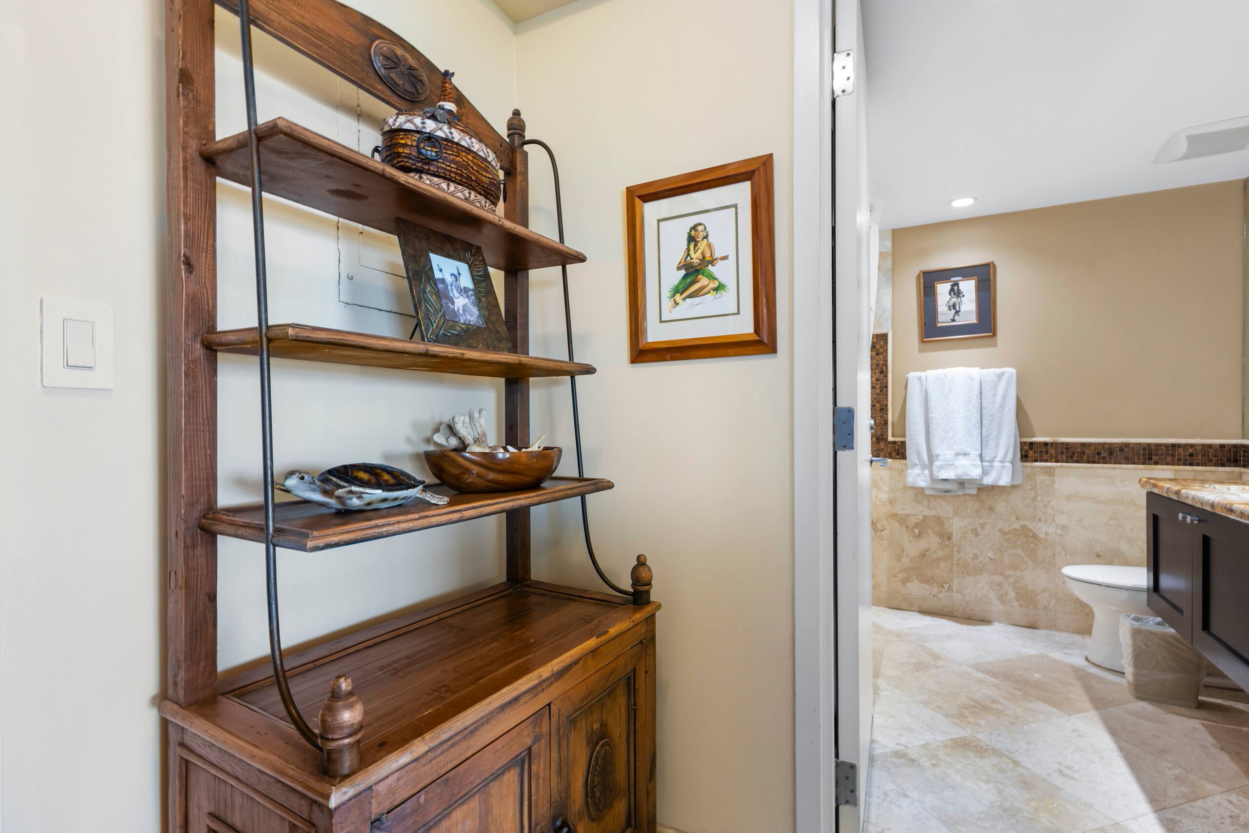 Condo in Lahaina · ★4.83 · 1 bedroom · 2 beds · 2 baths - Image 16