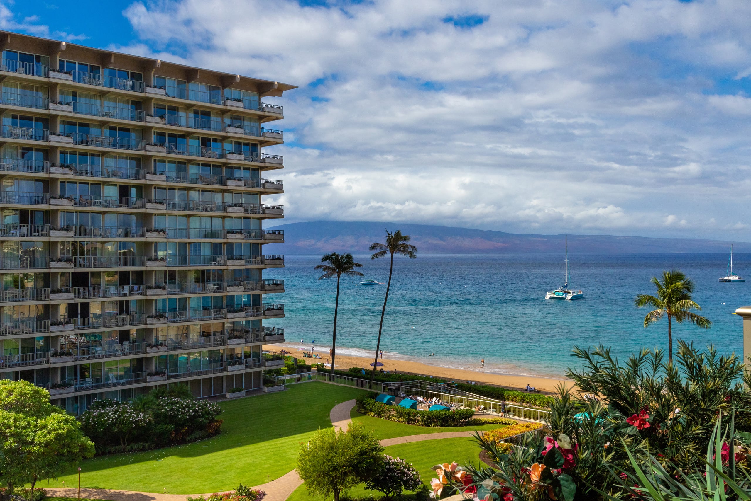 Condo in Lahaina · ★5.0 · 1 bedroom · 2 beds · 2 baths - Image 11