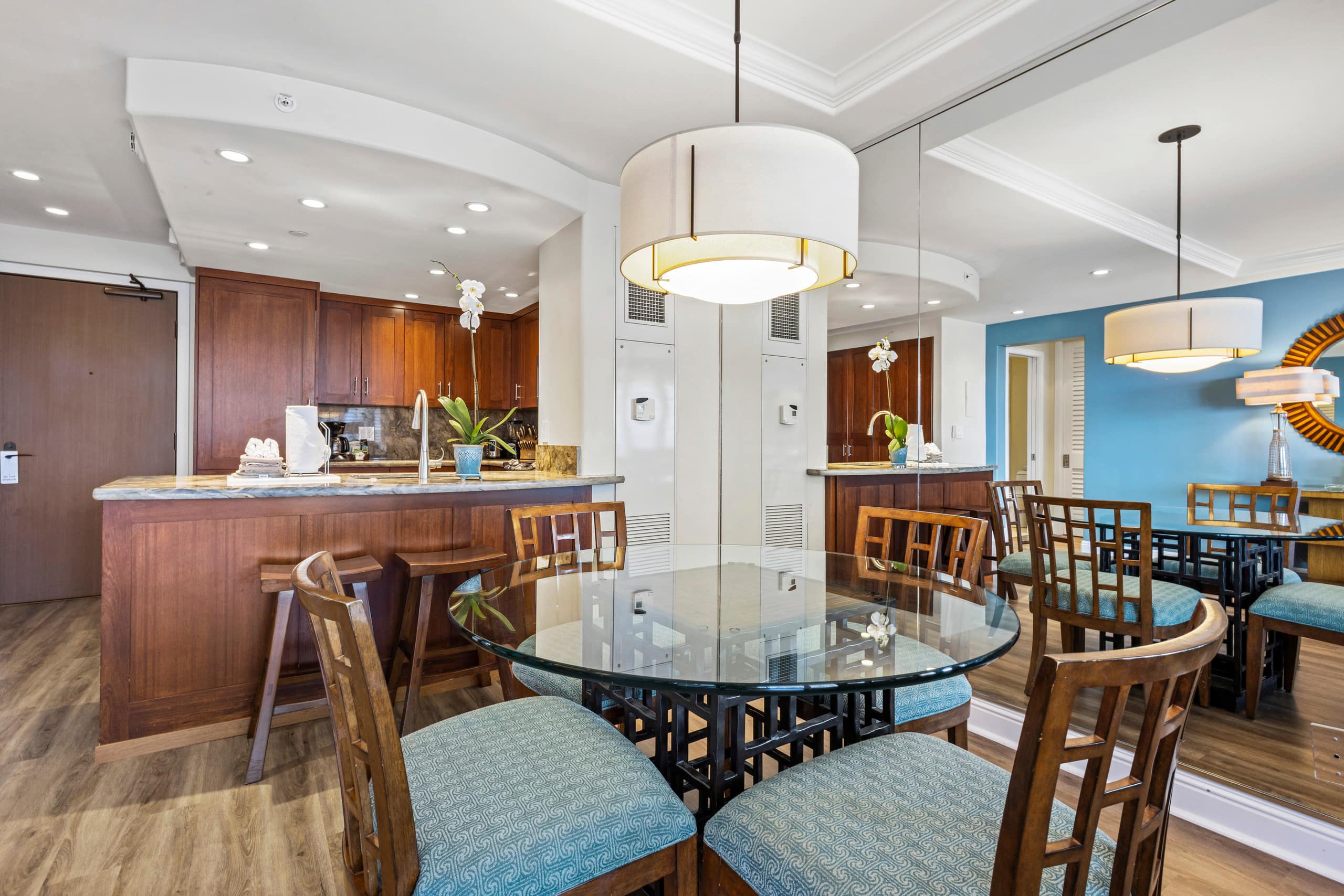 Condo in Lahaina · ★5.0 · 1 bedroom · 2 beds · 2 baths - Image 14