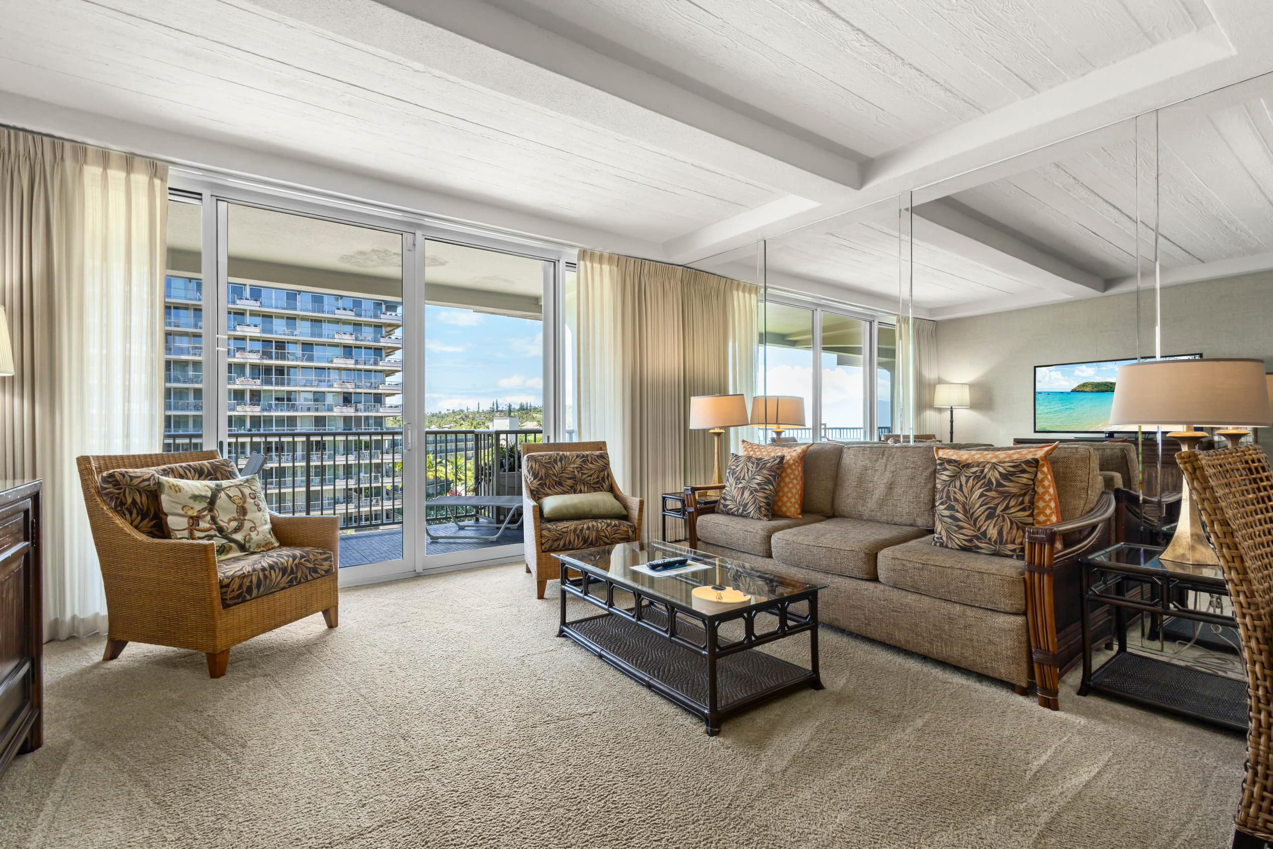 Condo in Lahaina · ★4.67 · 1 bedroom · 2 beds · 2 baths - Image 4