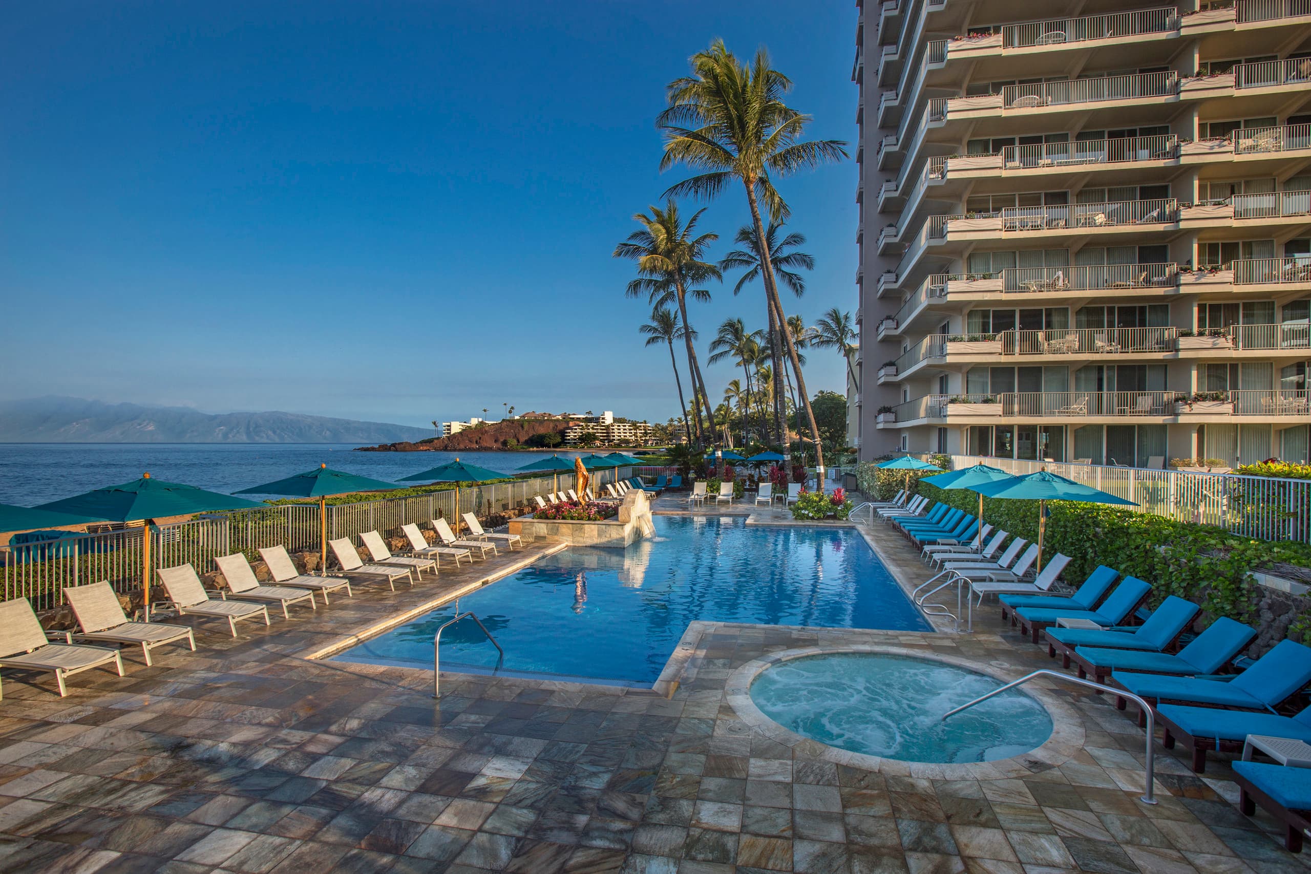 Condo in Lahaina · ★4.67 · 1 bedroom · 2 beds · 2 baths - Image 38