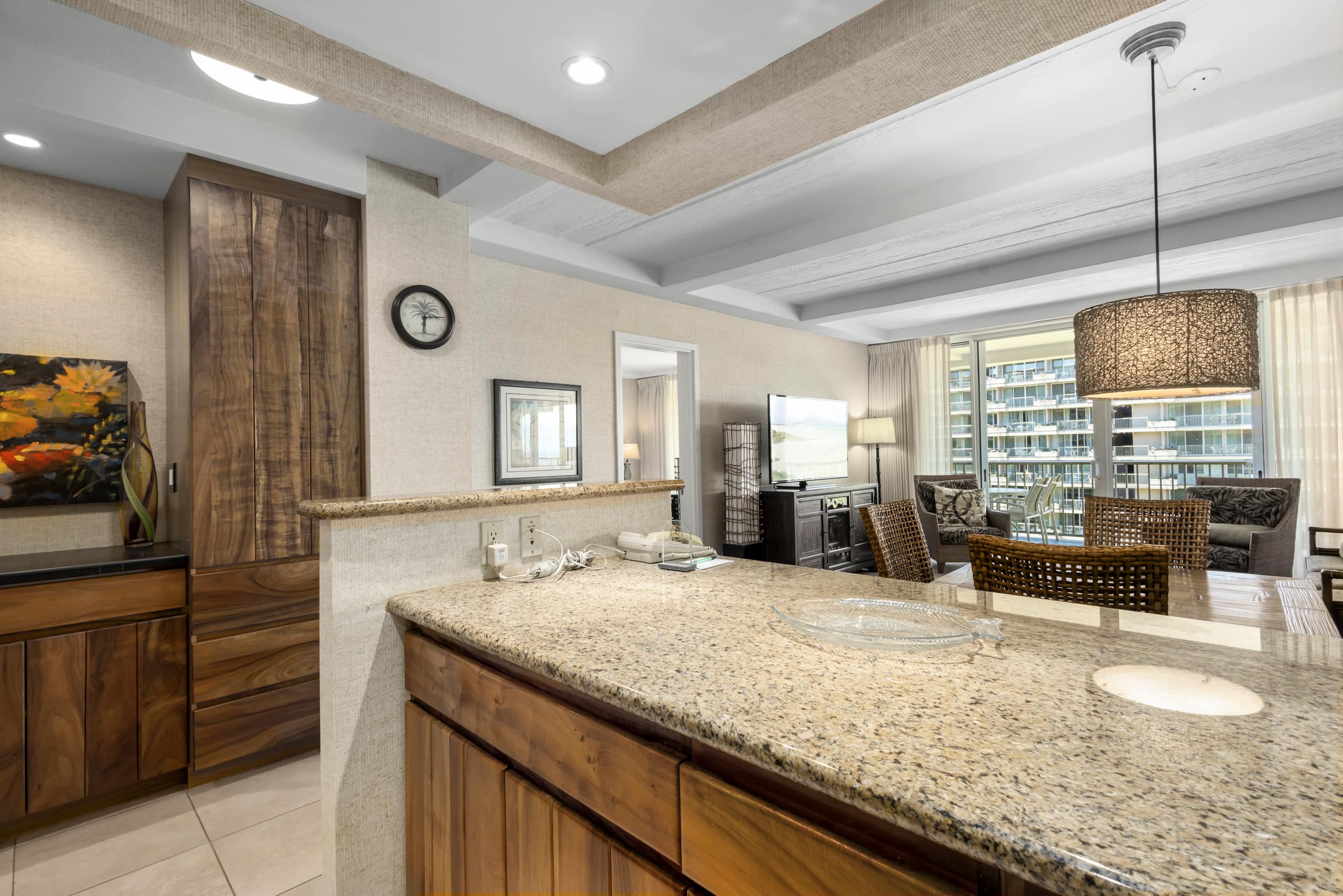 Condo in Lahaina · ★4.67 · 1 bedroom · 2 beds · 2 baths - Image 18